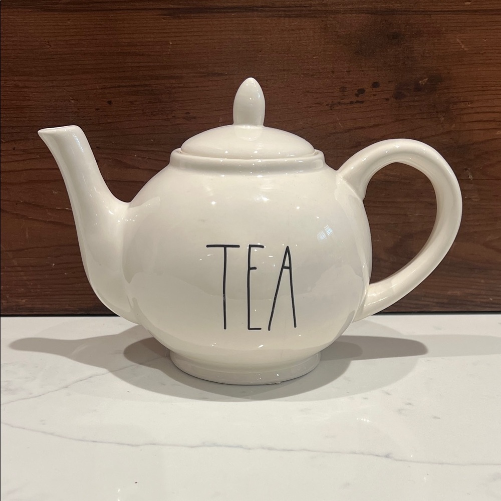 🔥‼️Rae Dunn Cream Ceramic Teapot with TEA Lettering‼️🔥